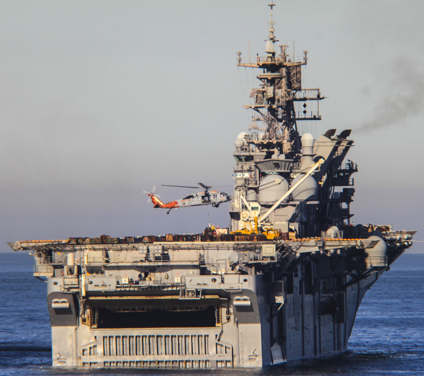 lhd-8 uss makin island amphibious assault ship landing helicopter dock us navy 65
