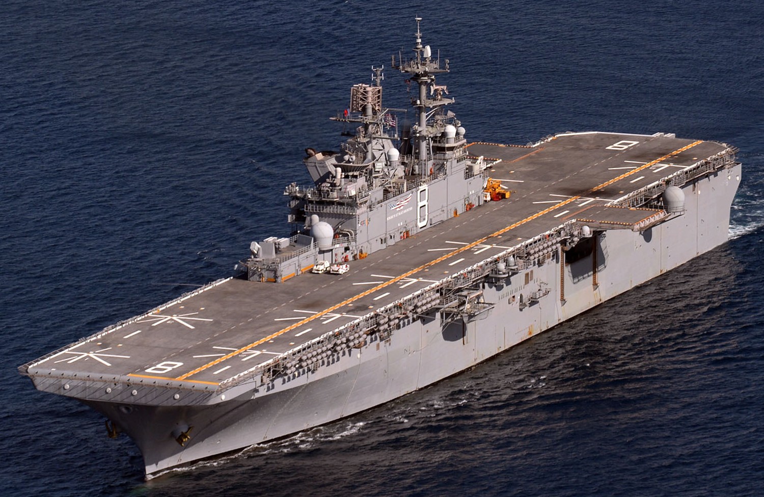lhd-8 uss makin island amphibious assault ship landing helicopter dock us navy 69