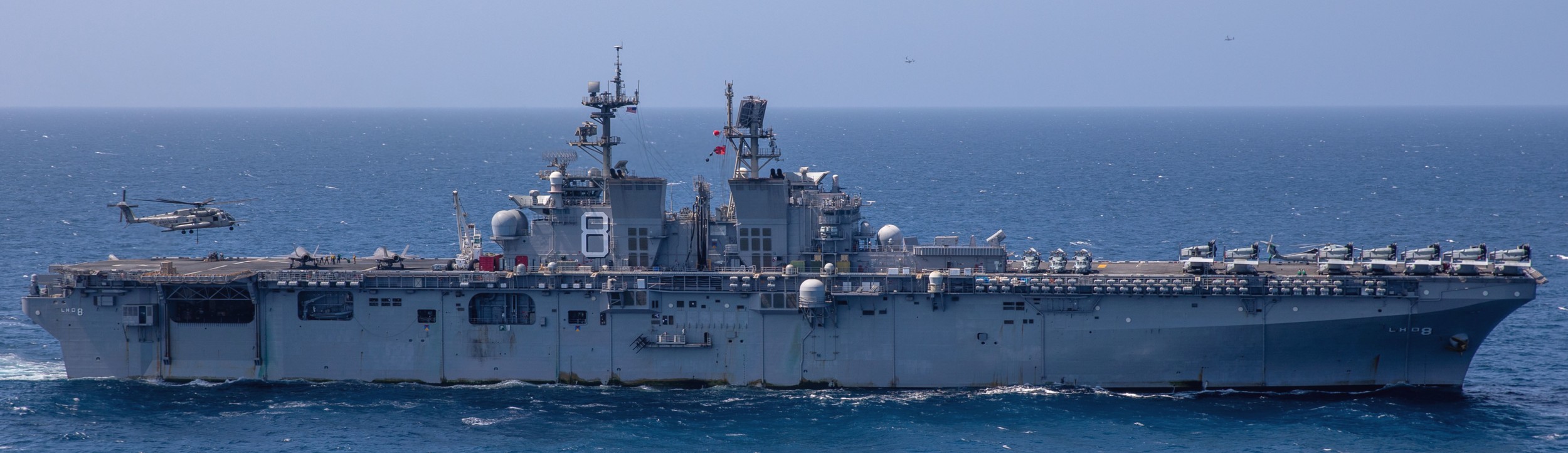 lhd-8 uss makin island amphibious assault ship landing helicopter dock us navy vmm-164 marines 137