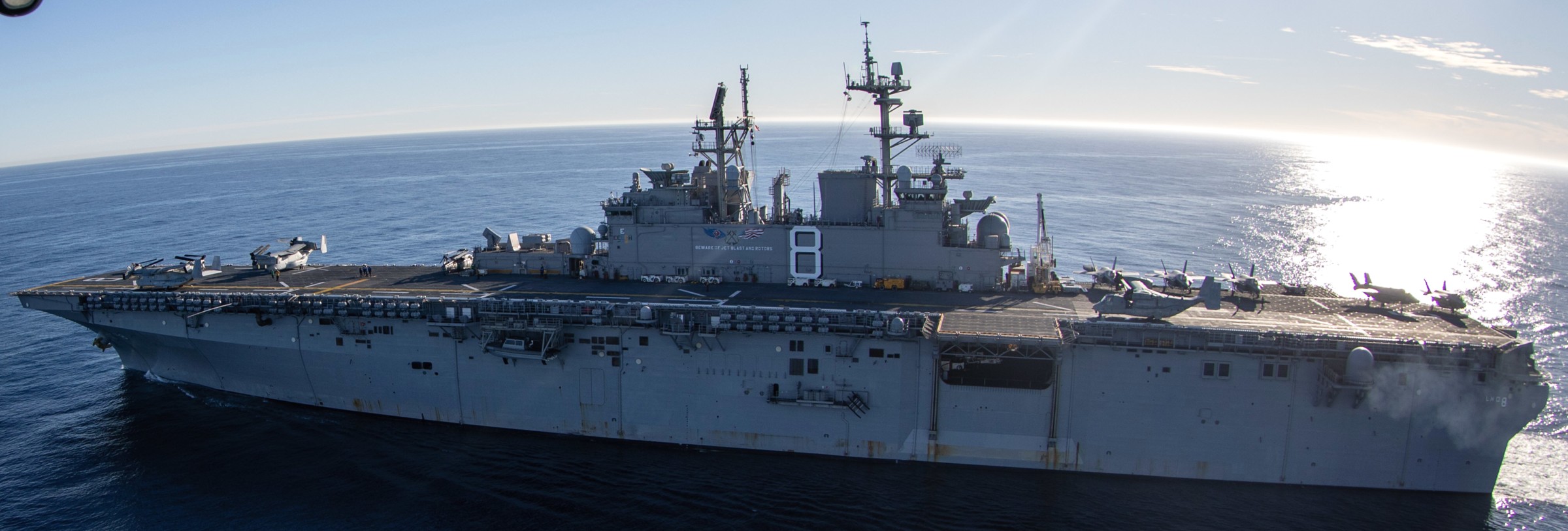 lhd-8 uss makin island amphibious assault ship landing helicopter dock us navy 159