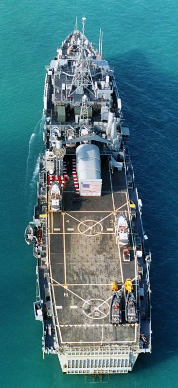 Austin class amphibious transport dock USS Duluth LPD-6