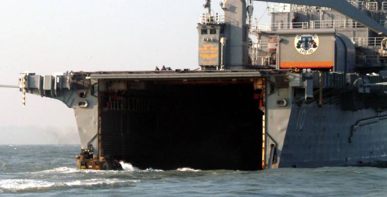 Austin class amphibious transport dock LPD-10 USS Juneau