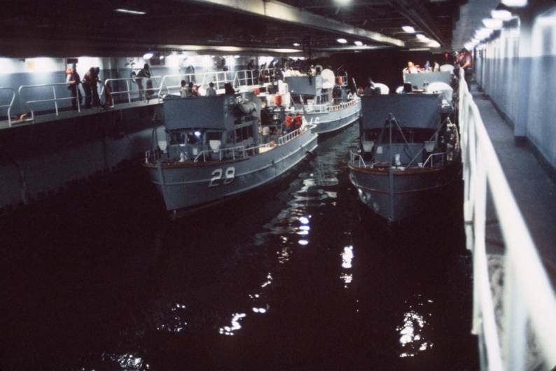 LPD-1 USS Raleigh well deck operations 1987