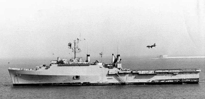 LPD-1 USS Raleigh Hawker Siddeley Kestrel aircraft tests 1966