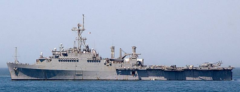 USS Shreveport LPD-12 North Arabian Sea 2004
