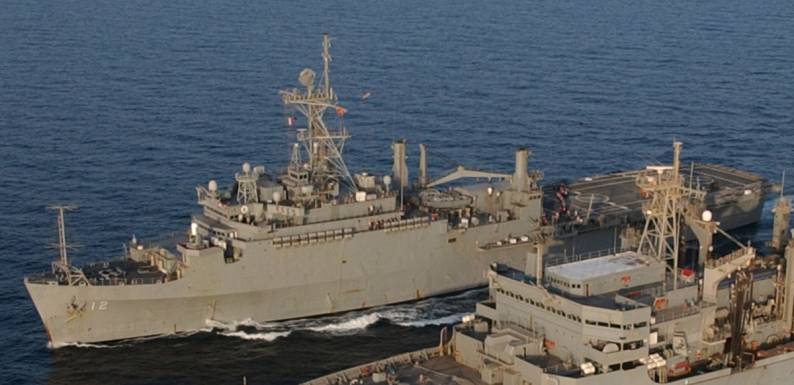 LPD-12 USS Shreveport Arabian Gulf 2004