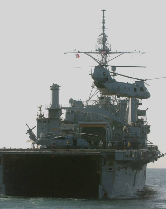 USS Shreveport LPD-12 enduring freedom 2002
