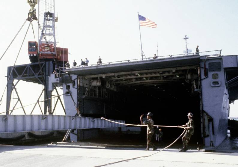 LPD-12 USS Shreveport Morehead City 1985