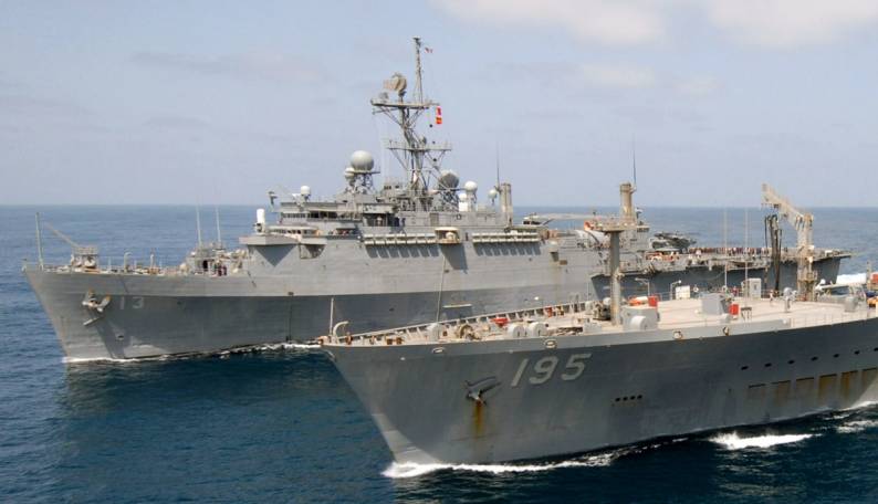 LPD-13 USS Nashville Persian Gulf 2006