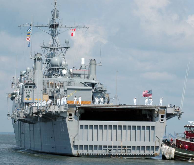 LPD-13 USS Nashville