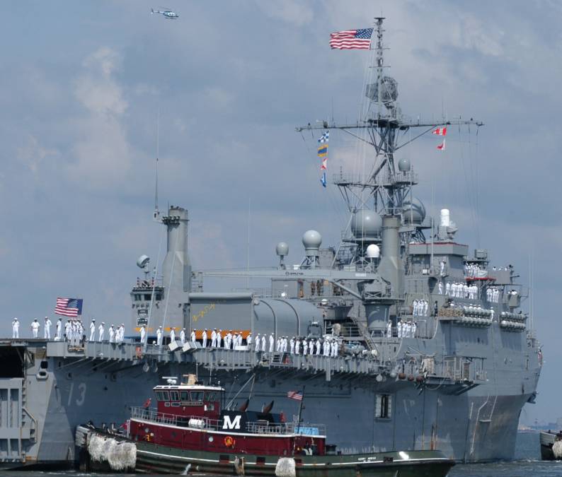 LPD-13 USS Nashville homeport Norfolk Virginia 2006