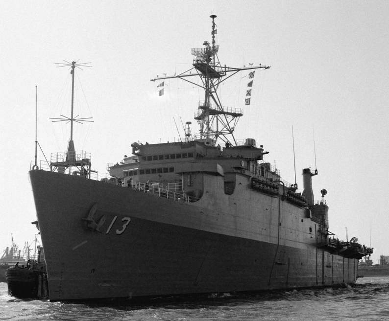 USS Nashville LPD-13