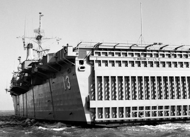 LPD-13 USS Nashville stern gate