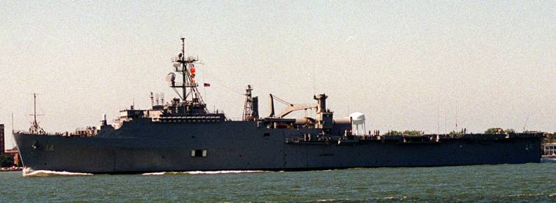 LPD-14 USS Trenton Hampton Roadstead North Carolina 1995