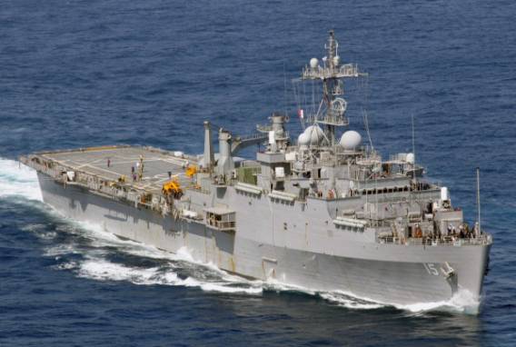 LPD-15 USS Ponce Austin class amphibious transport dock landing ship US Navy