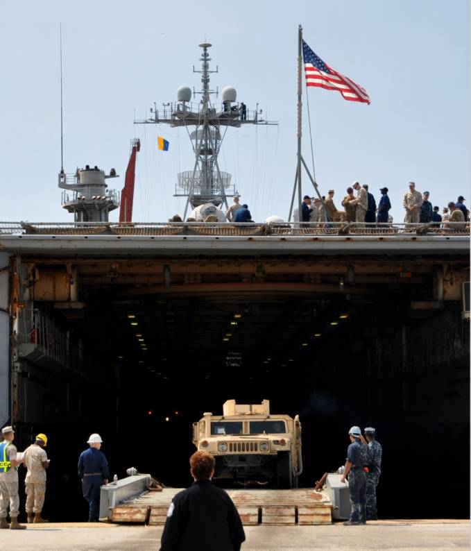 LPD-15 USS Ponce 26MEU offload