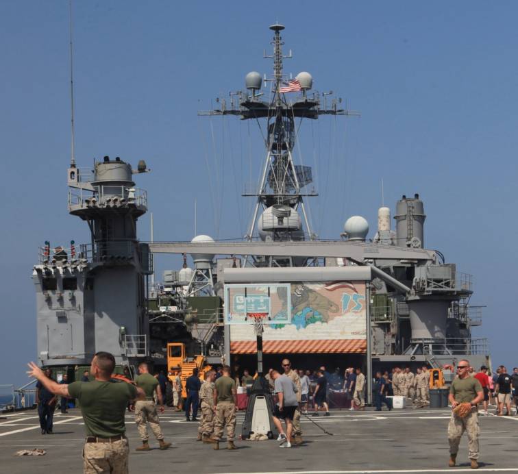 LPD-15 USS Ponce flight deck hangar