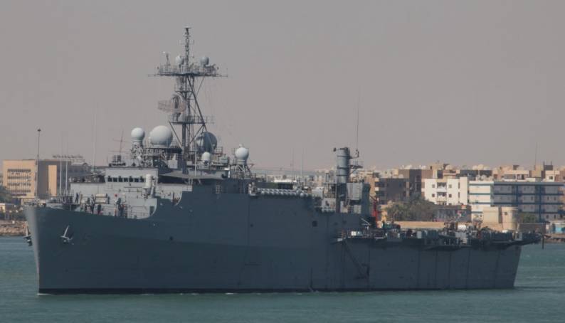 LPD-15 USS Ponce Suez Canal 2010