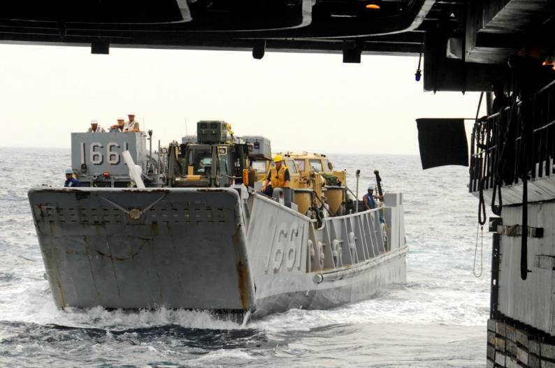 LPD-15 USS Ponce LCU-1661 well deck