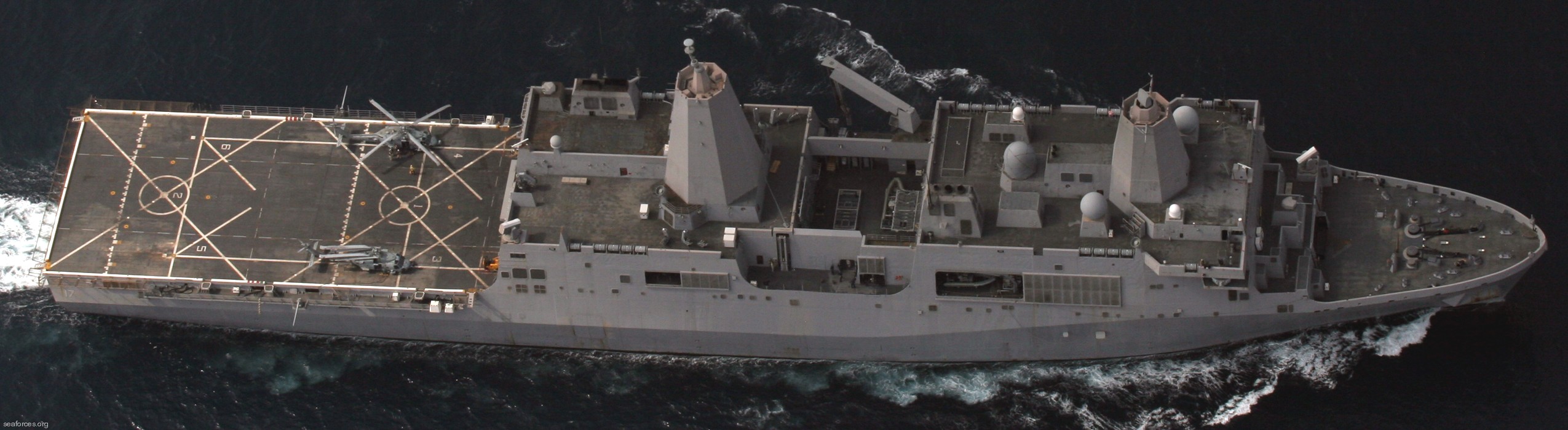 san antonio class amphibious transport dock ship landing platform navy 36x