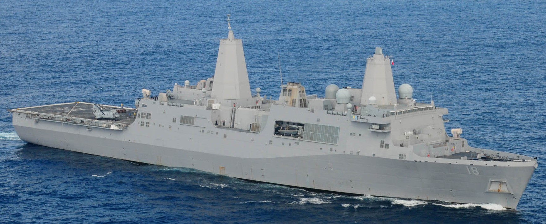 lpd-18 uss new orleans san antonio class amphibious transport dock landing ship us navy 76