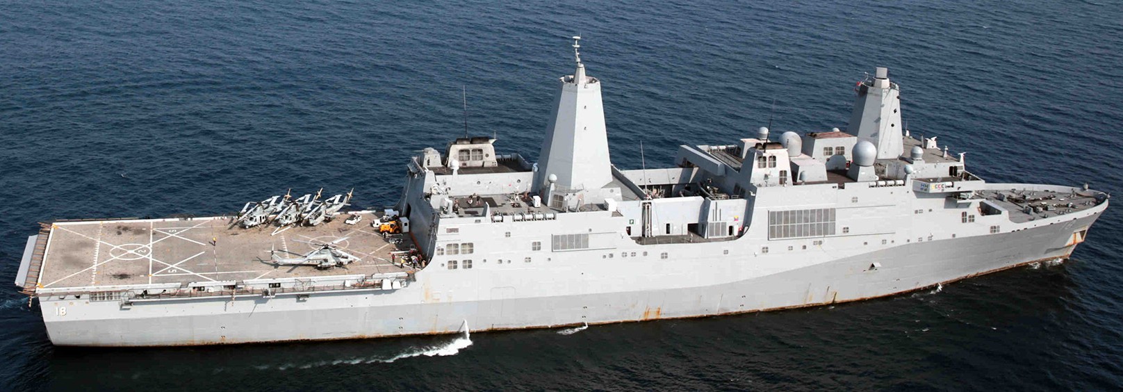 lpd-18 uss new orleans san antonio class amphibious transport dock landing ship us navy exercise ssang yong korea 79