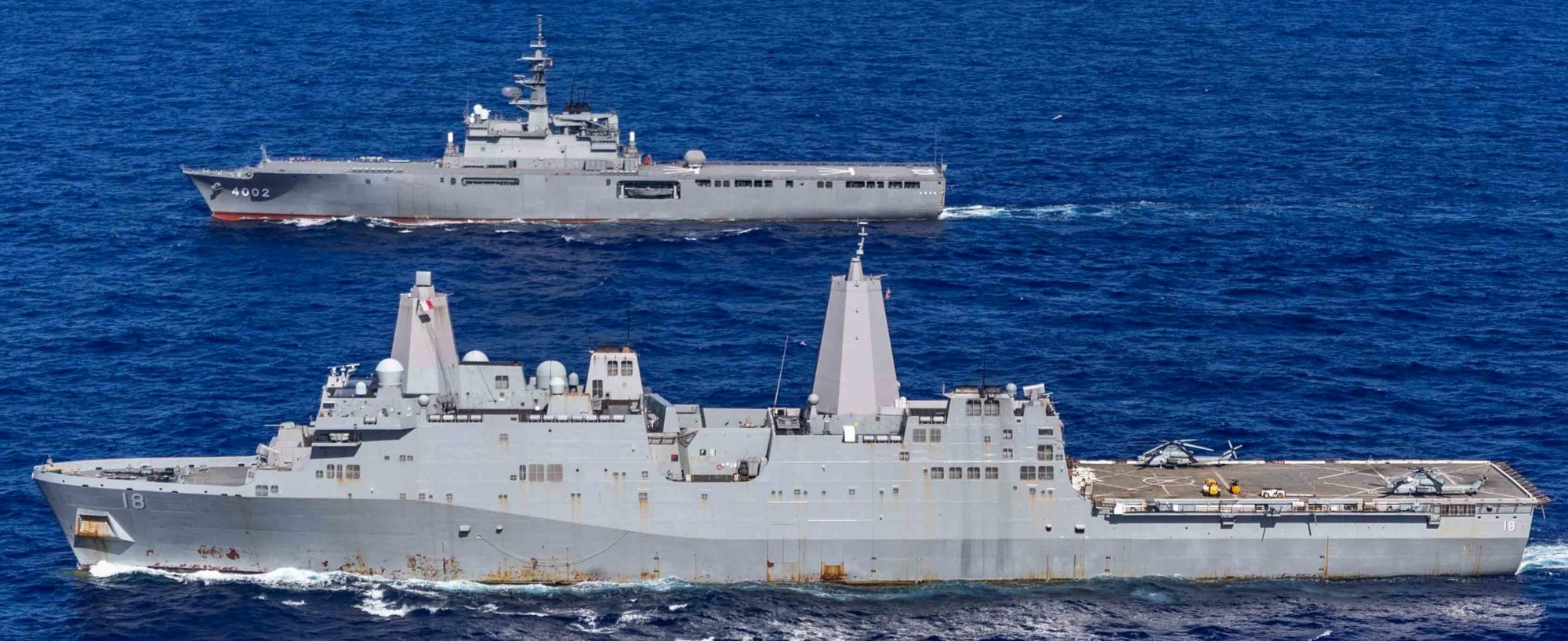 lpd-18 uss new orleans san antonio class amphibious transport dock landing ship us navy philippine sea 97 jmsdf