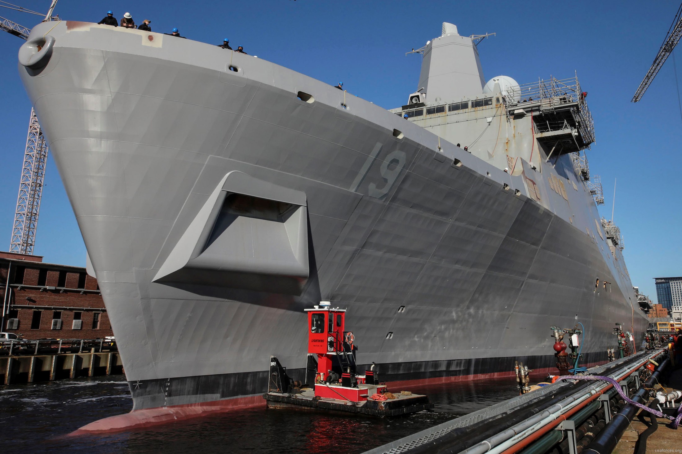 lpd-19 uss mesa verde san antonio class amphibious transport dock 02 nassco drydock norfolk