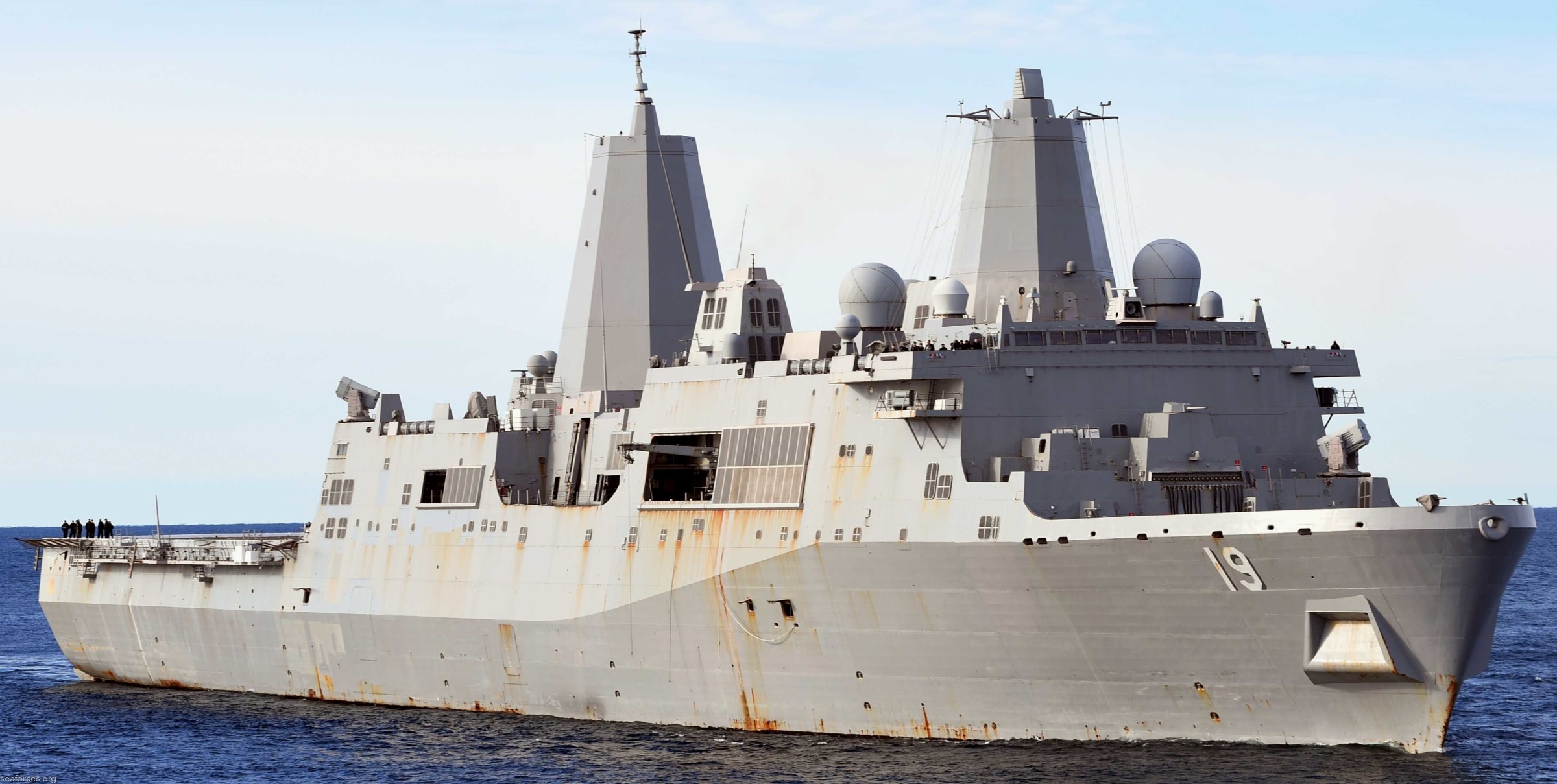 lpd-19 uss mesa verde san antonio class amphibious transport dock landing ship us navy ngss ingalls pascagoula 13x