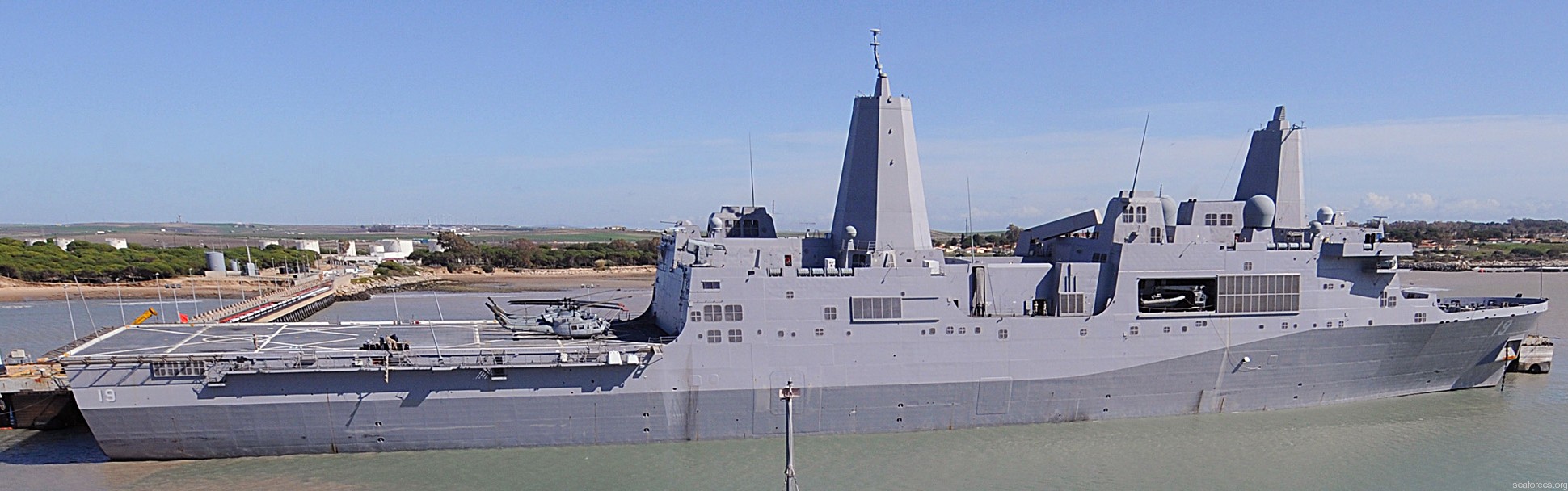 lpd-19 uss mesa verde san antonio class amphibious transport dock 51 rota spain