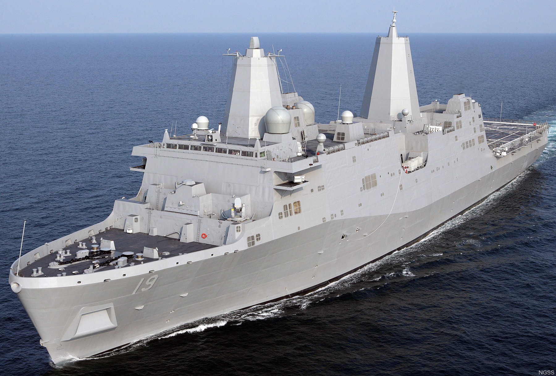 lpd-19 uss mesa verde san antonio class amphibious transport dock landing ship us navy sea trials ingalls 77