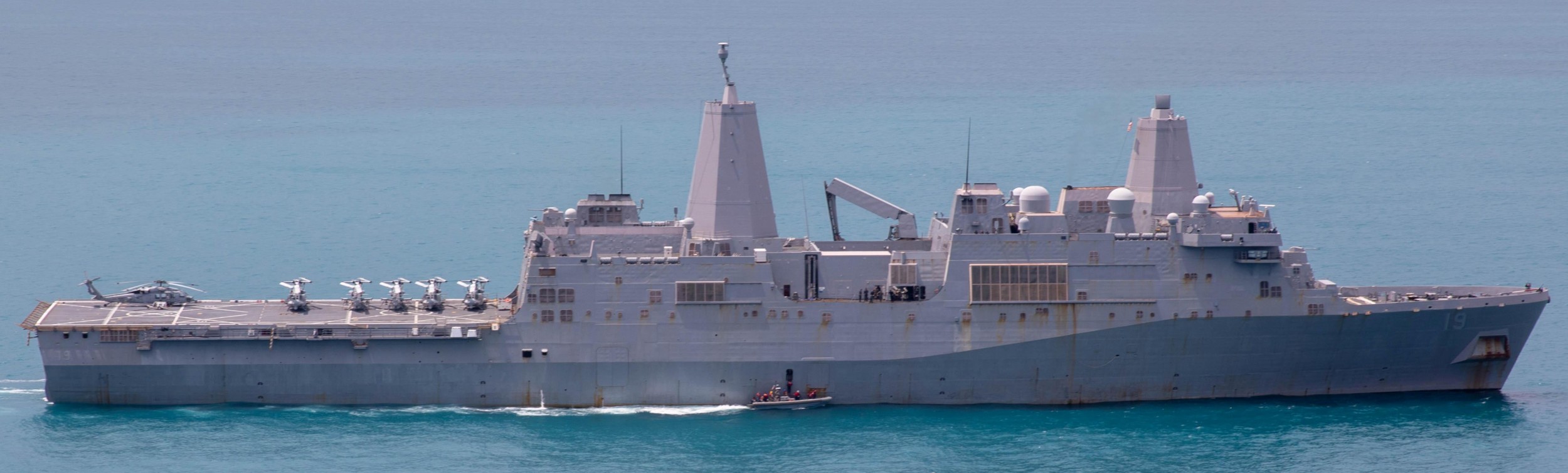 lpd-19 uss mesa verde san antonio class amphibious transport dock landing ship us navy caribbean sea 83