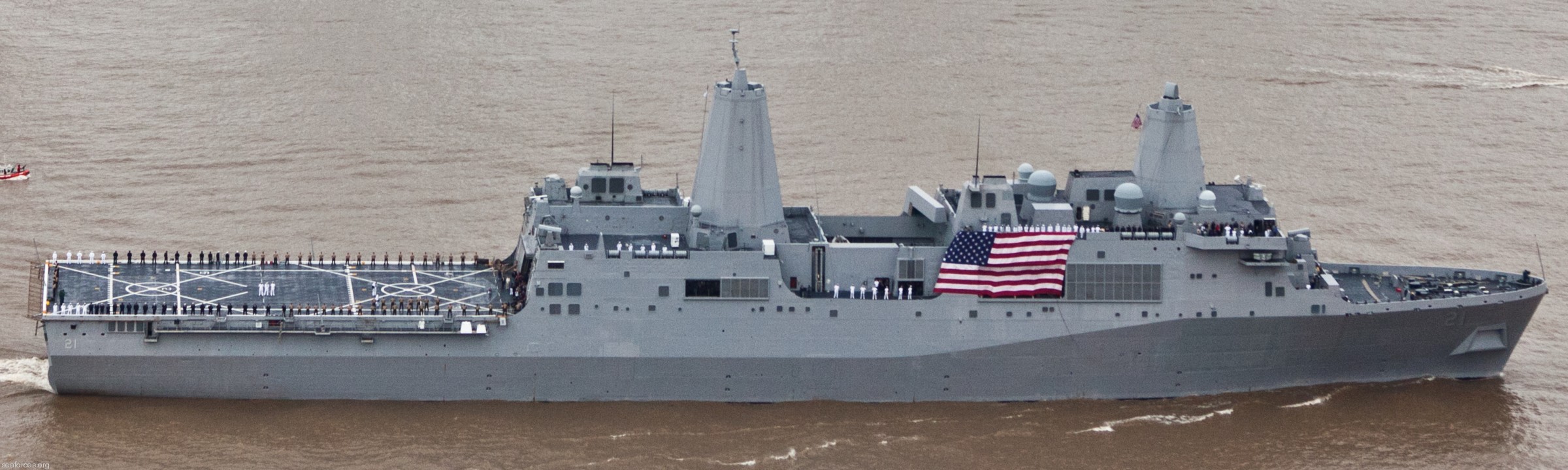 lpd-21 uss new york san antonio class amphibious transport dock ship navy 63