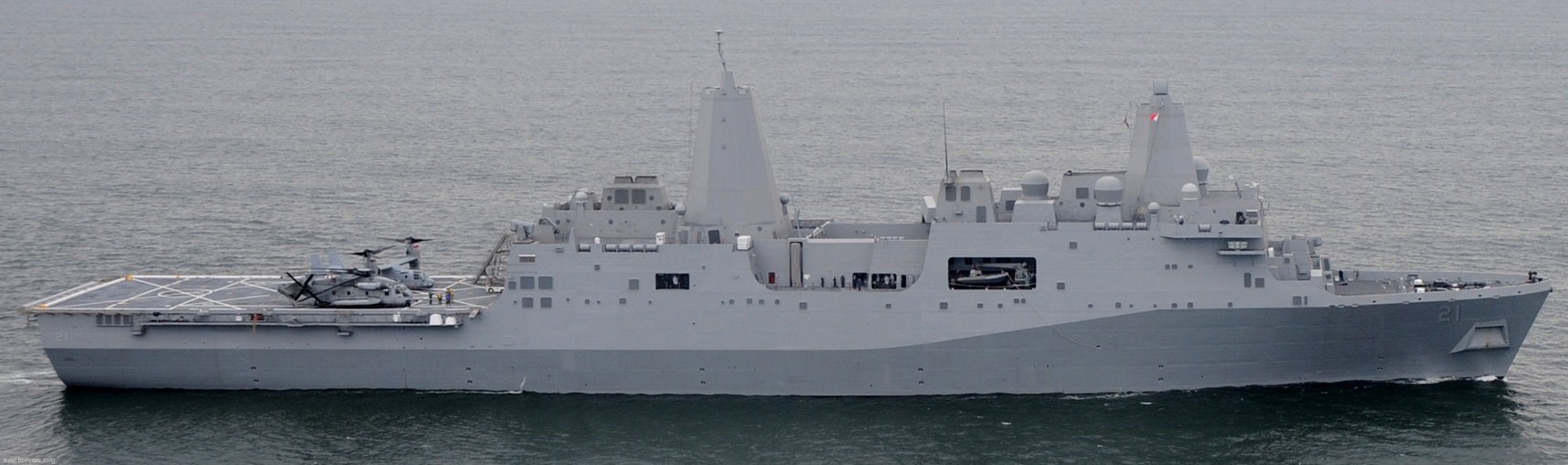 lpd-21 uss new york san antonio class amphibious transport dock ship navy 88