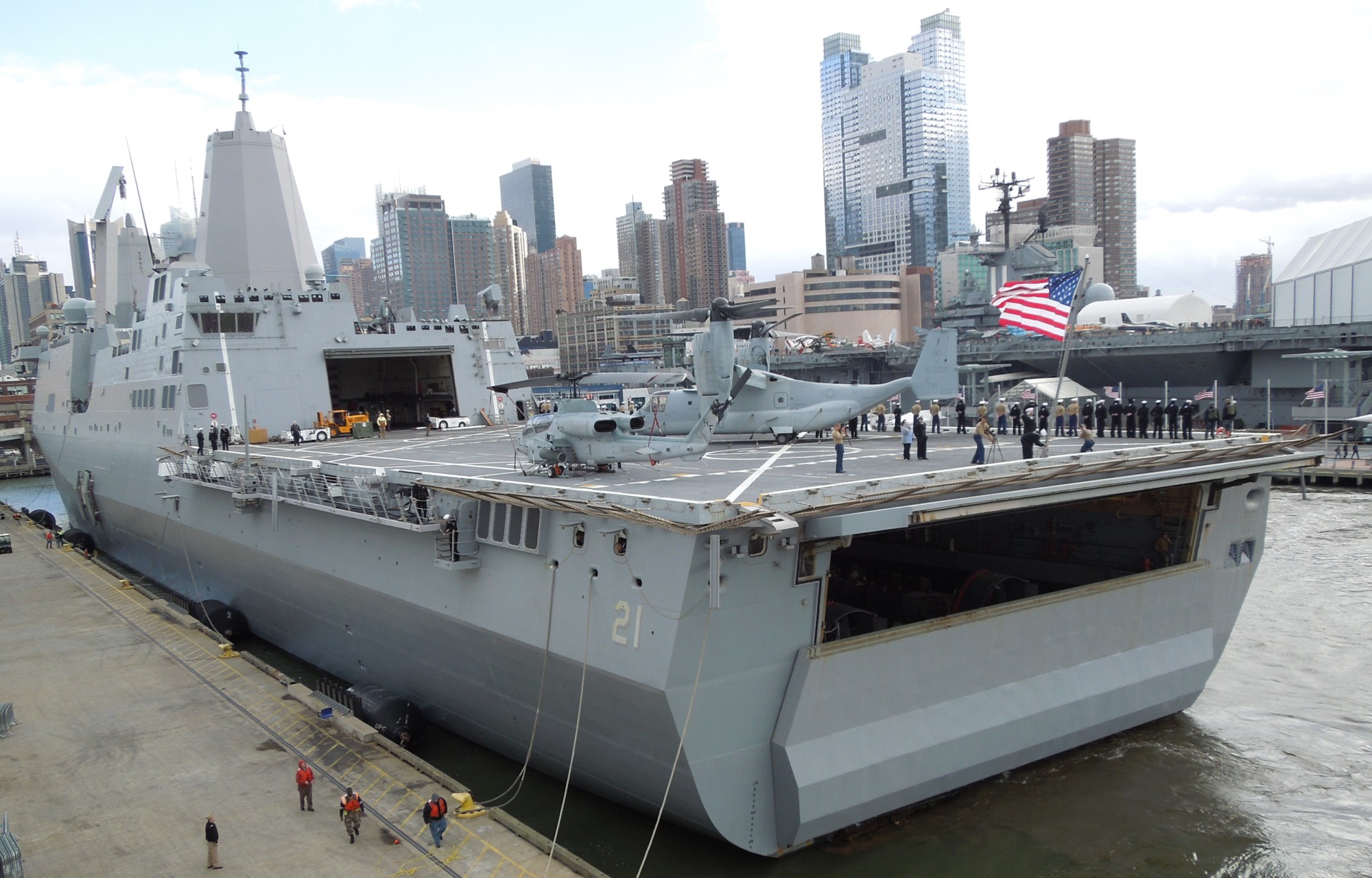 lpd-21 uss new york san antonio class amphibious transport dock landing ship us navy veterans week 115