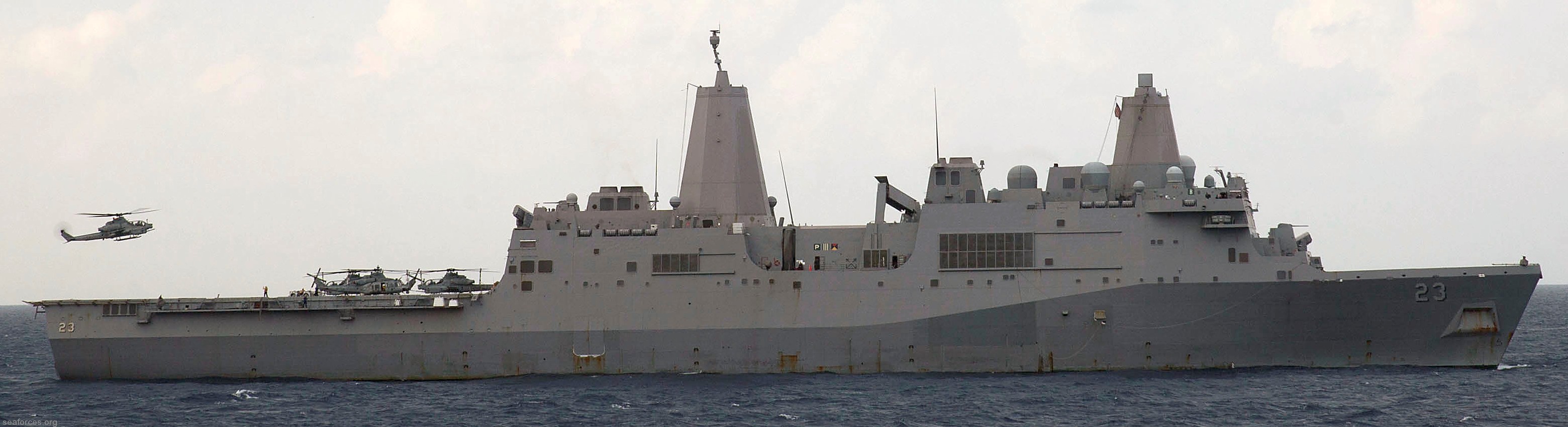 lpd-23 uss anchorage san antonio class amphibious transport dock ship navy 10 mediterranean sea