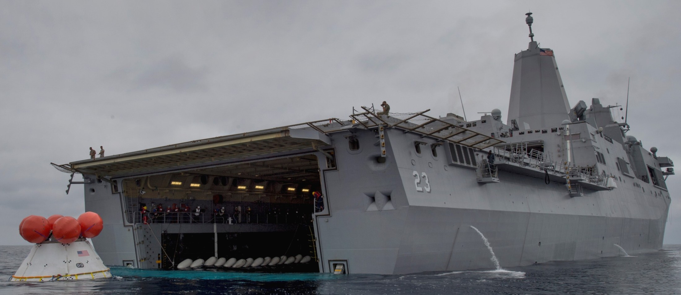 lpd-23 uss anchorage san antonio class amphibious transport dock ship navy 51