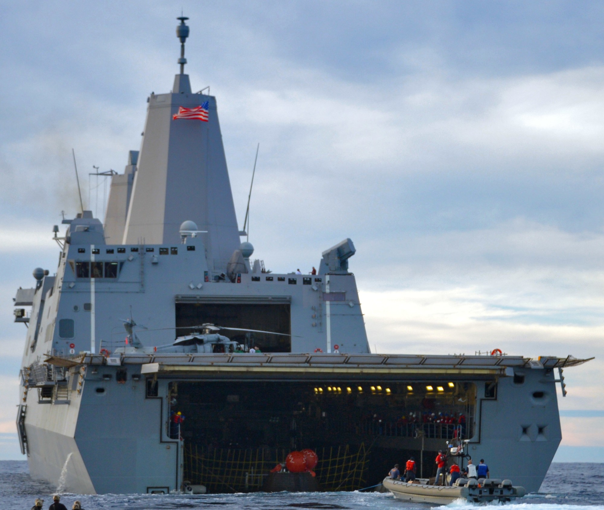 lpd-23 uss anchorage san antonio class amphibious transport dock landing ship us navy nasa orion programme 83