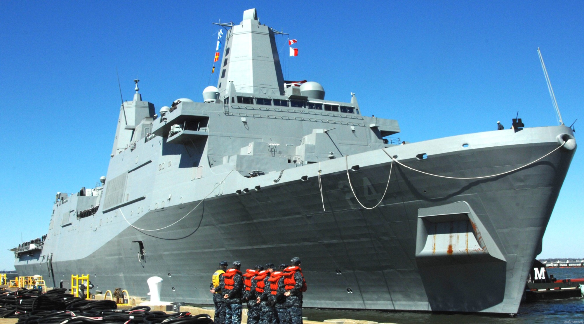lpd-24 uss arlington amphibious transport dock landing ship us navy 57