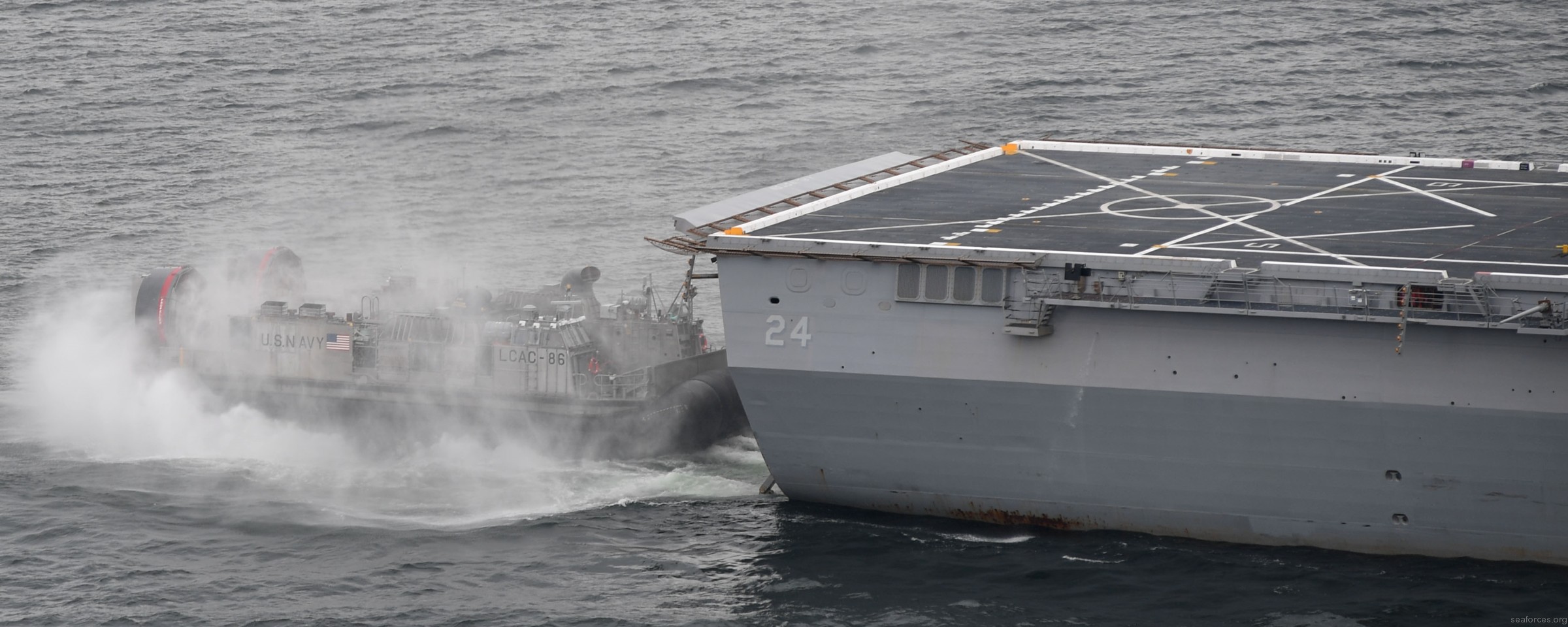 lpd-24 uss arlington san antonio class amphibious transport dock ship 65