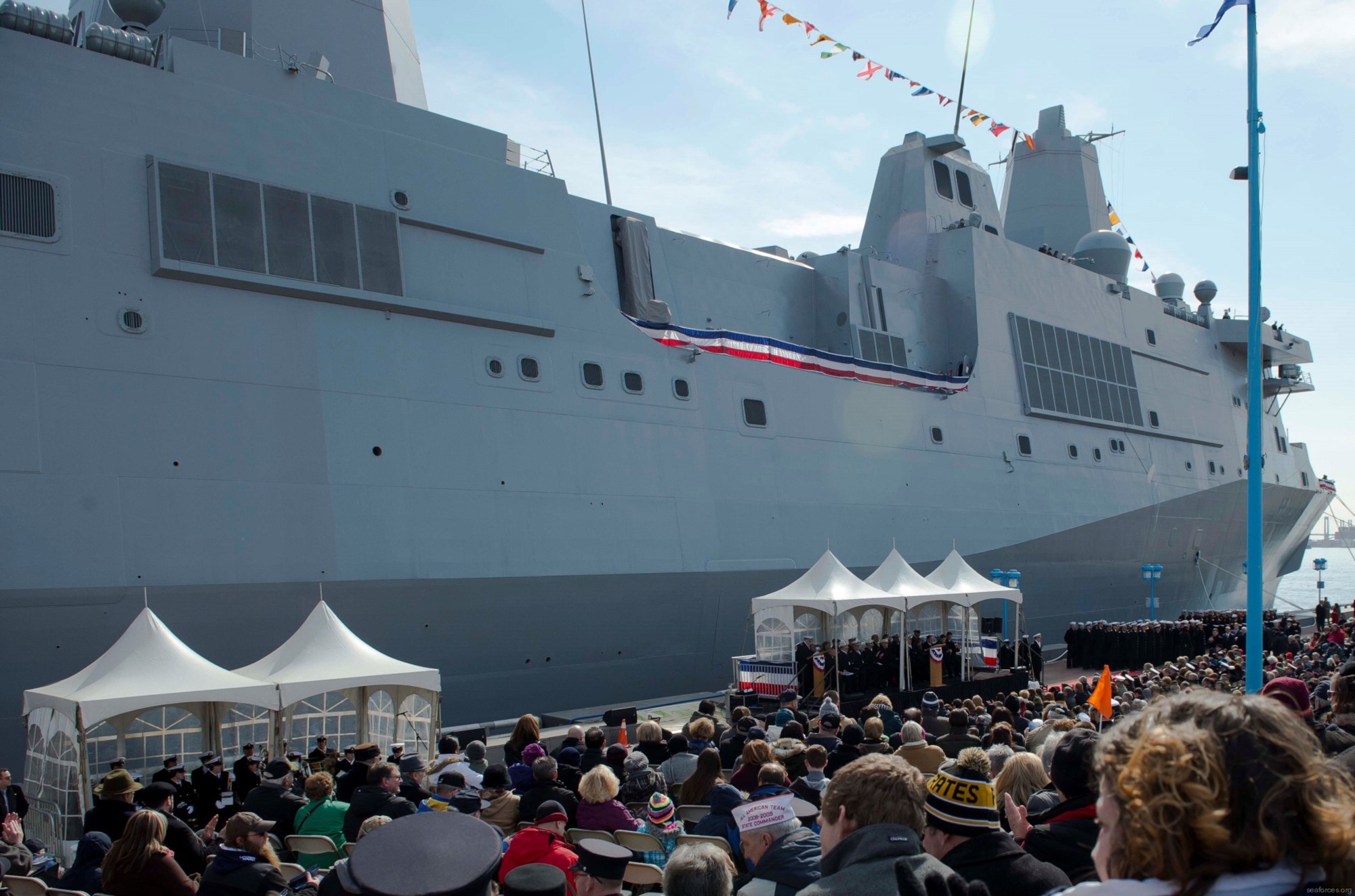 lpd-25 uss somerset san antonio class amphibious transport dock landing ship us navy commissioning ceremony 36