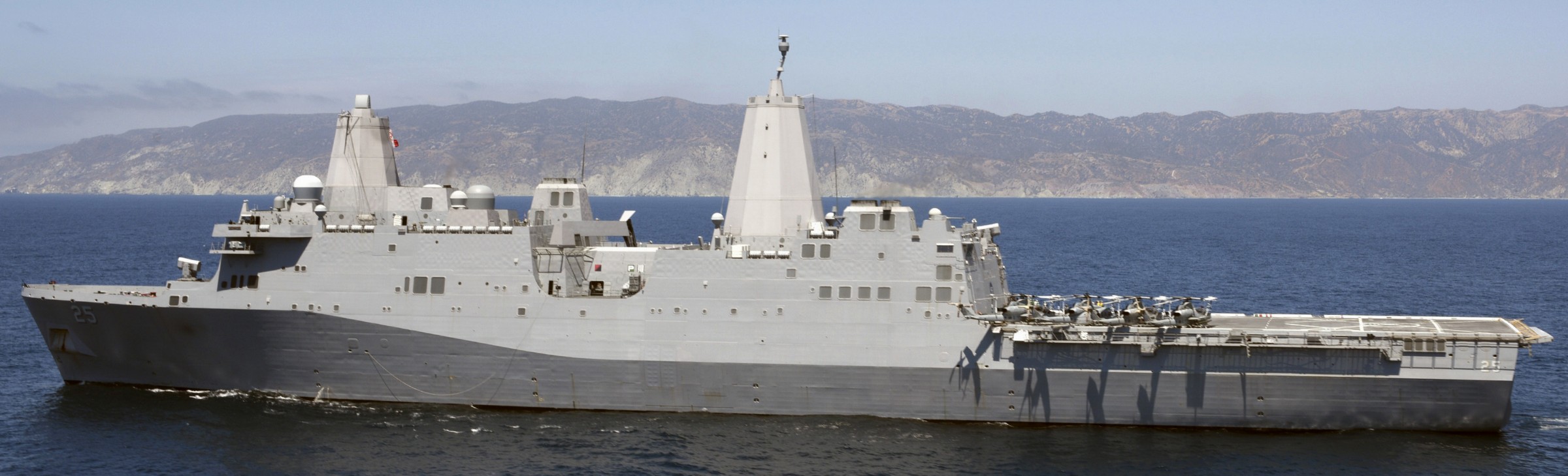 lpd-25 uss somerset san antonio class amphibious transport dock landing ship us navy 57