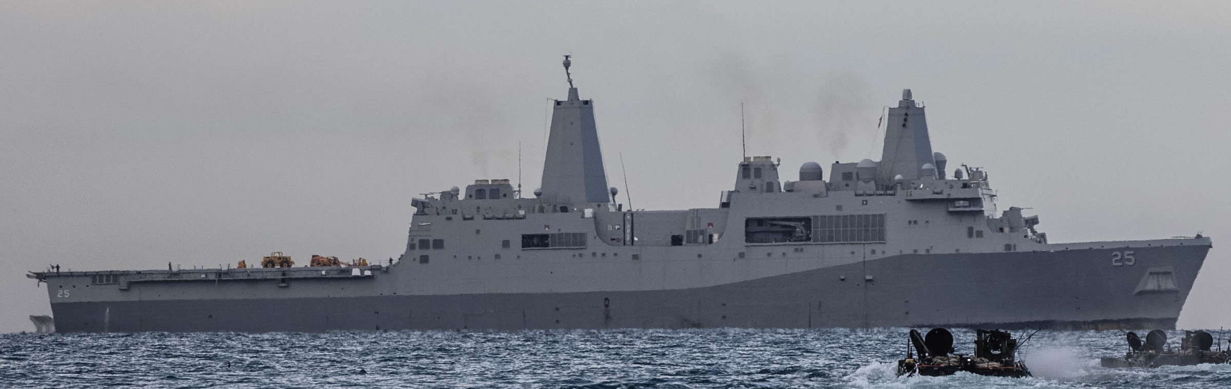 lpd-25 uss somerset san antonio class amphibious transport dock landing ship us navy 92