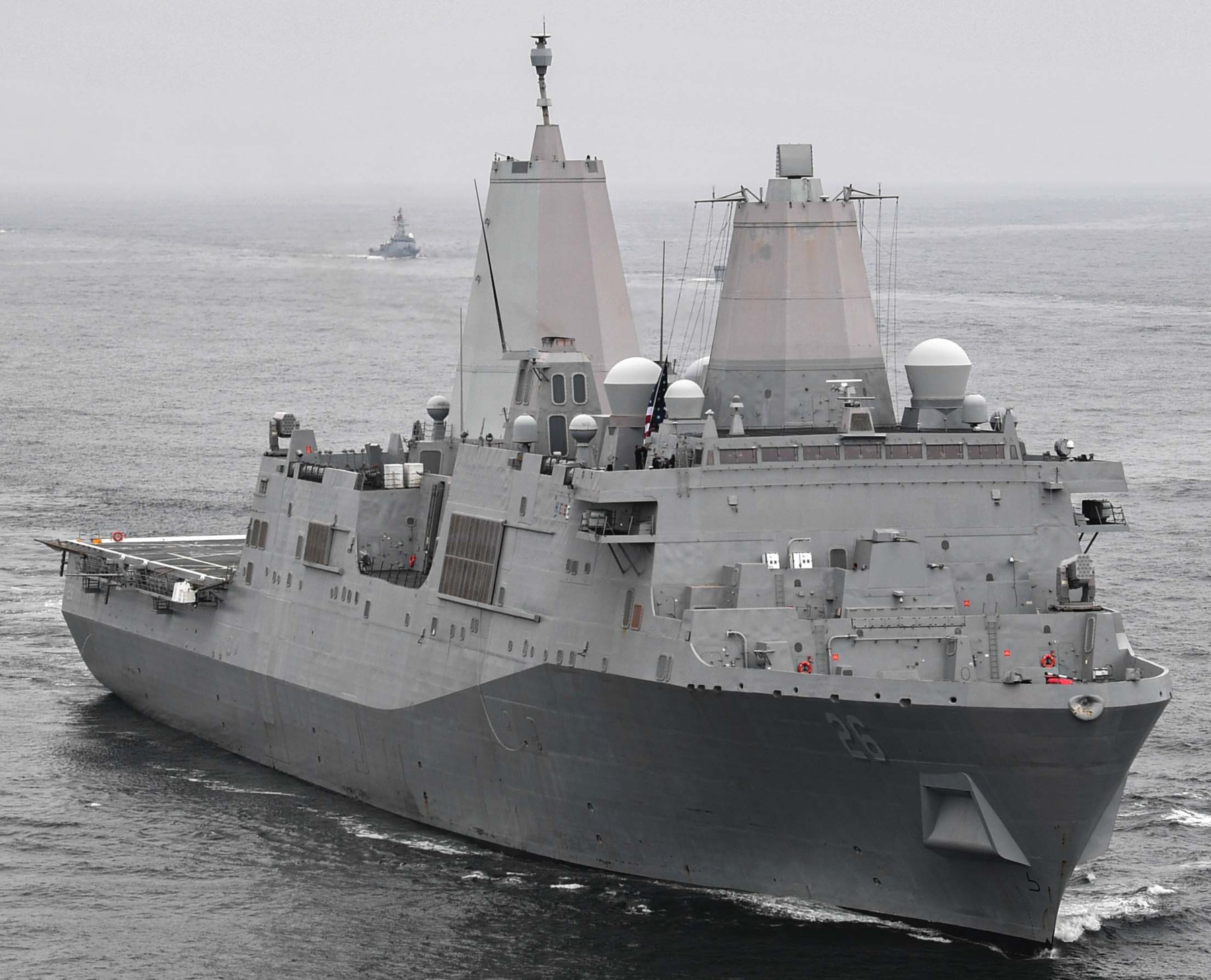 lpd-26 uss john p. murtha san antonio class amphibious transport dock landing ship us navy 41