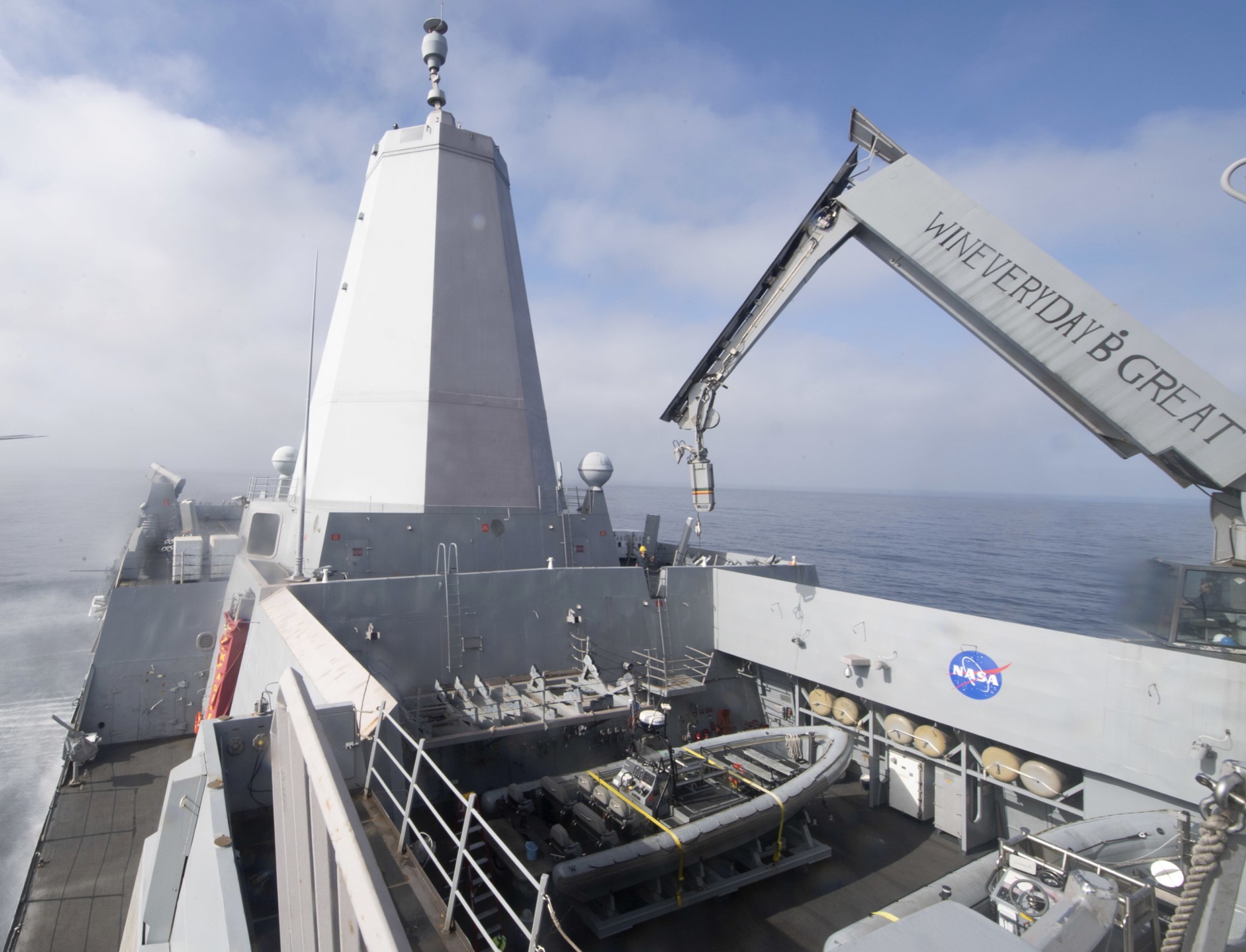 lpd-26 uss john p. murtha san antonio class amphibious transport dock landing ship us navy rhib small boat valley 49