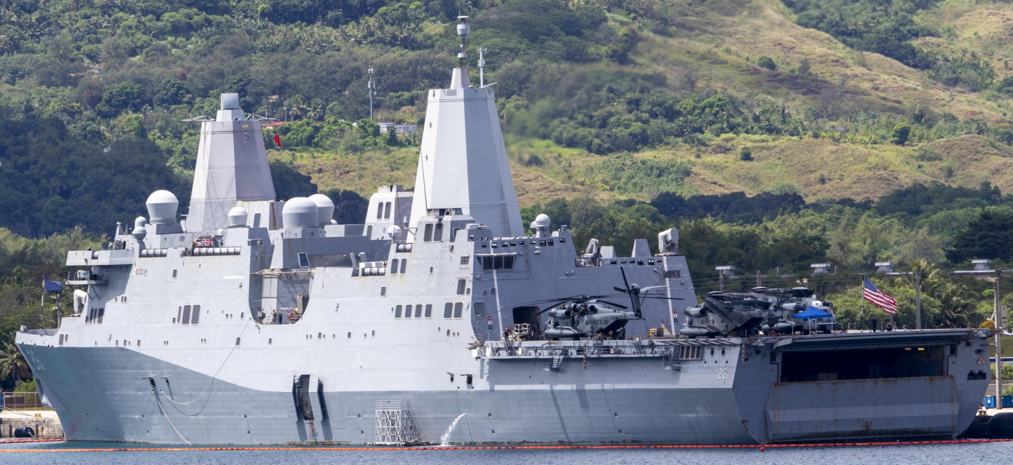 lpd-26 uss john p. murtha san antonio class amphibious transport dock landing ship us navy naval base guam apra harbor 52