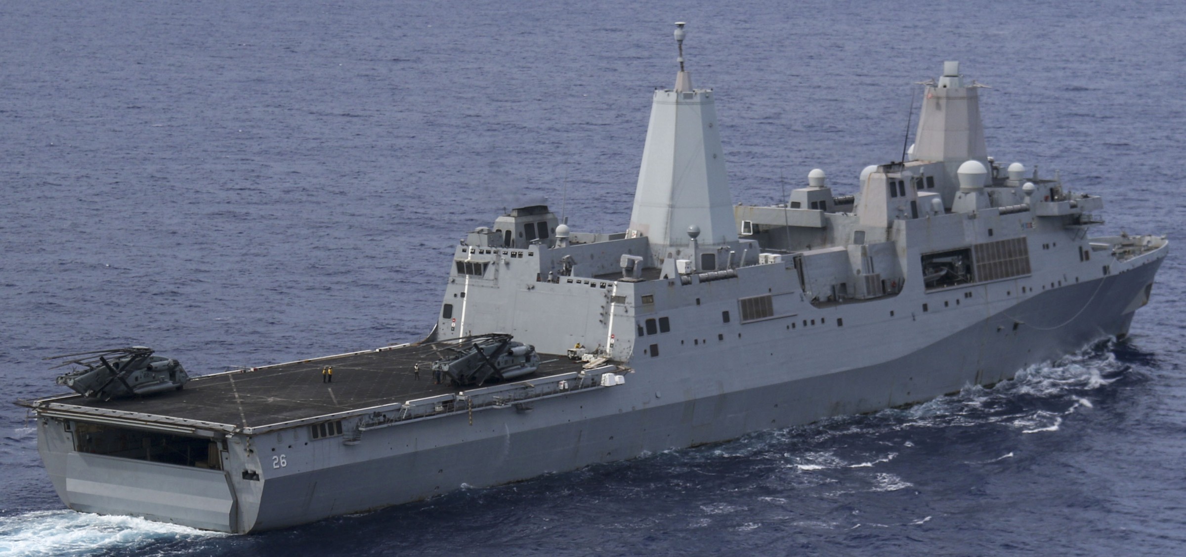 lpd-26 uss john p. murtha san antonio class amphibious transport dock landing ship us navy 54