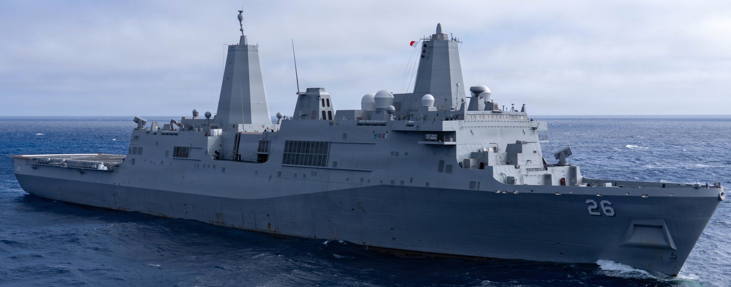 uss john p. murtha lpd-26 san antonio class amphibious transport dock landing ship 66