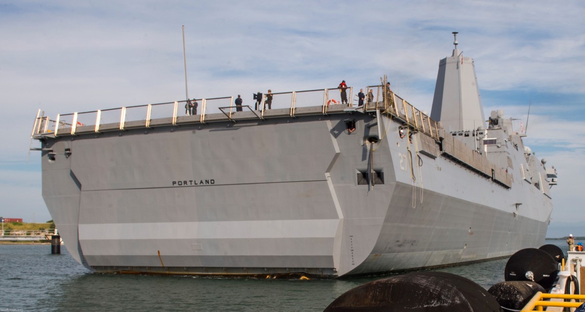 lpd-27 uss portland san antonio class amphibious transport dock ship navy 10