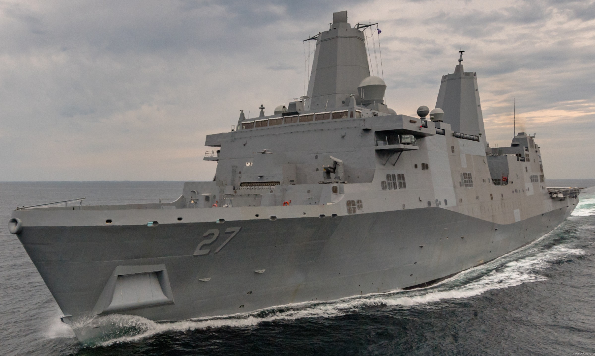 lpd-27 uss portland san antonio class amphibious transport dock ship navy 15 sea trials